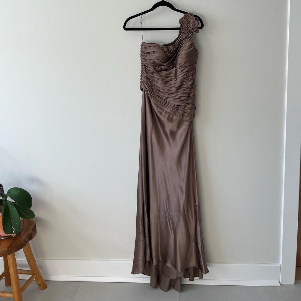 Niteline Elegant One-Shoulder Gown in Taupe